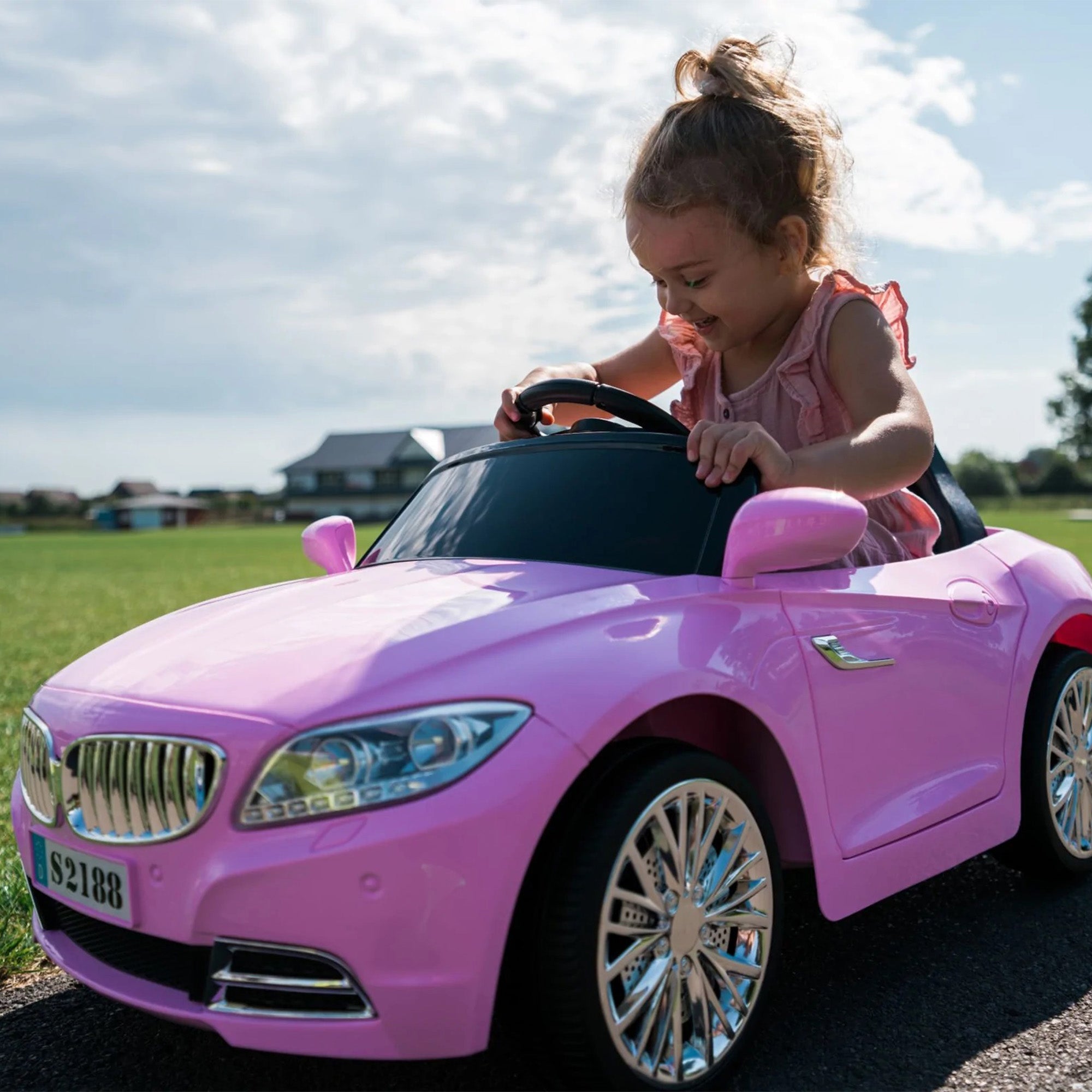 Super Girl Kids Electric Ride on Car with LED Lights Music Parental Remote Control - Pink